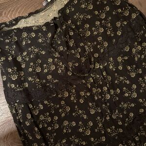 Black and Olive Floral Lace-Trim Chemise